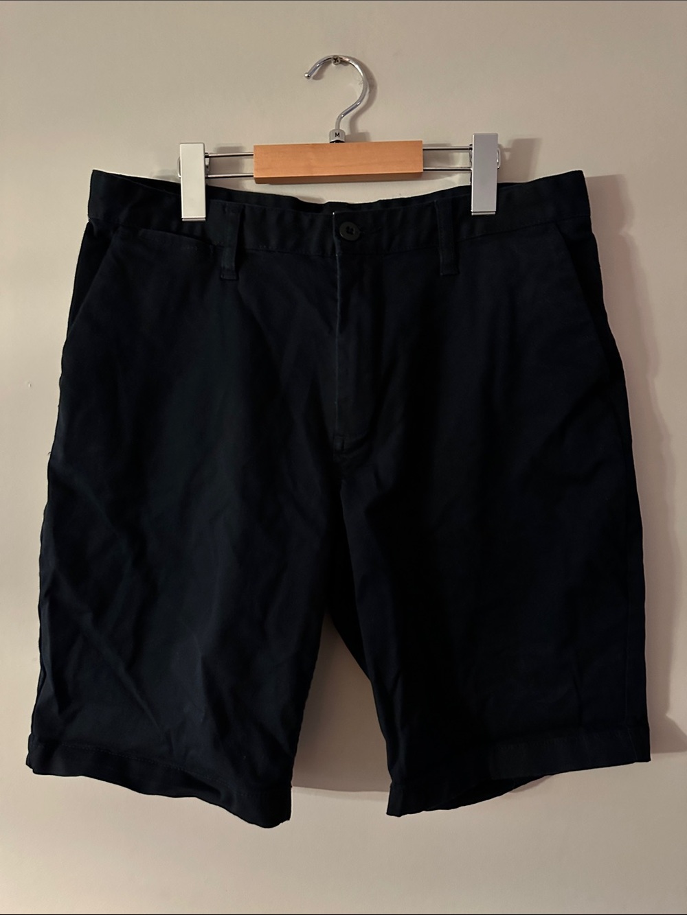 DC Men's Black Flat Front Cotton Shorts